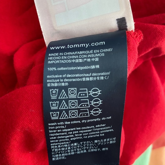 TOMMY HILFIGER Pocket T-Shirt - Picture 3 of 4